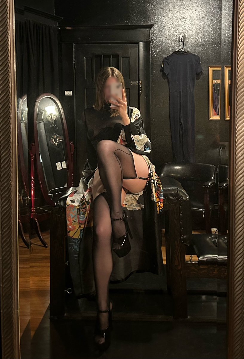 lilynoire's tweet photo. Write Me into your will so I know it’s real.
.
.
stockings | femdom | dominant https://t.co/qkaIFPHbI9