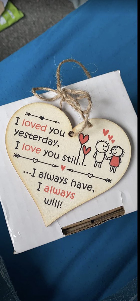 thegiftplug's tweet photo. Category: 
trophies, medals &amp; cute little mementos https://t.co/GLbcN7V0Qx