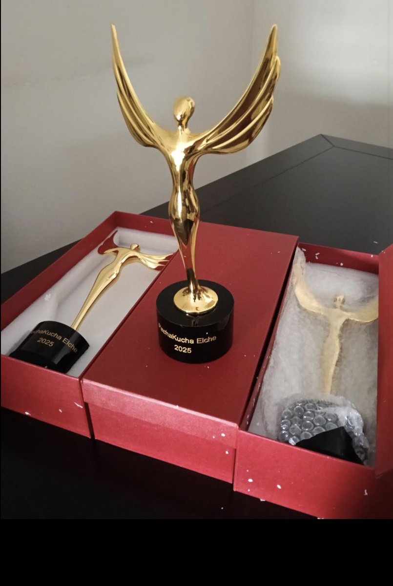 thegiftplug's tweet photo. Category: 
trophies, medals &amp; cute little mementos https://t.co/GLbcN7V0Qx