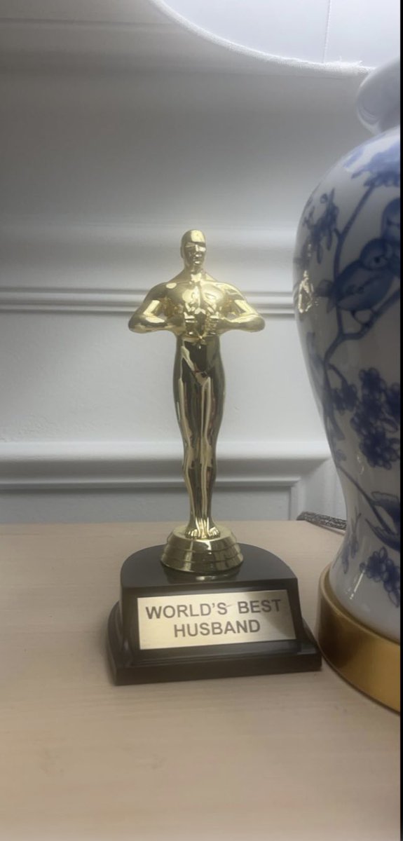 thegiftplug's tweet photo. Category: 
trophies, medals &amp; cute little mementos https://t.co/GLbcN7V0Qx