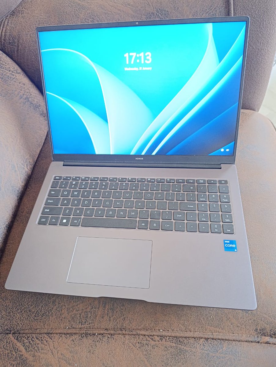 AbouNoorayn's tweet photo. Awa ndi machine bambo.
Honor laptop
Core i5
12th gen
16gb ram
512gb ssd
Akatundu abwino kwambiri
1.5mil. https://t.co/1qJlVtIvdN