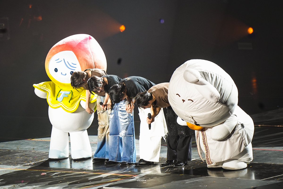 SaturnInOctober's tweet image. ตอนโค้งพร้อมกันน่ารักจังเลย 🥹✨

#KengNamping #TleFirstone