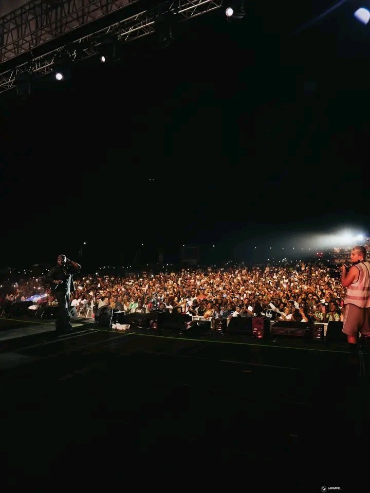 Darniex93's tweet photo. @davido @Tanzanian get ready for my 0000000001 Baddest 

More dates added to the #5IVEAliveTour!! 5️⃣ Tanzania and Zambia I’ll see you soon get your tickets now 🎟️ https://t.co/q2i2B3sEhf