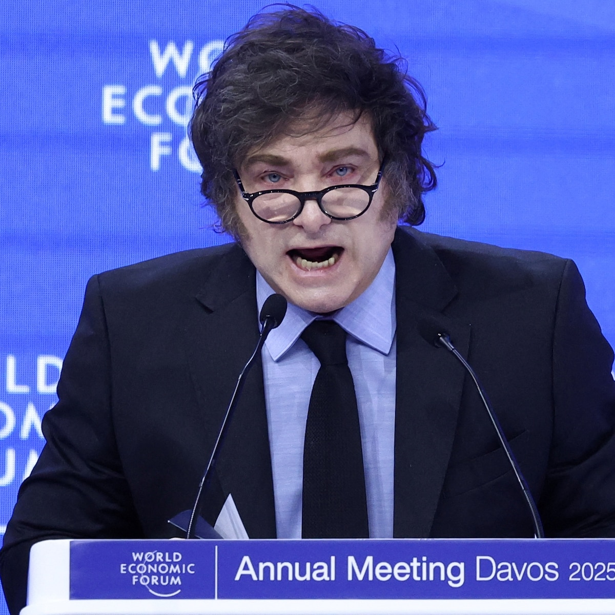 puntoabc's tweet image. Milei en Davos no mencionó los 200.000 puestos de trabajo que se perdieron desde que asumió ni las 21.000 empresas fundidas por su culpa 
Críticó al socialismo pero no dijo nada de que en su presidencia hay récord de planes sociales. 
Inútil e hipócrita .