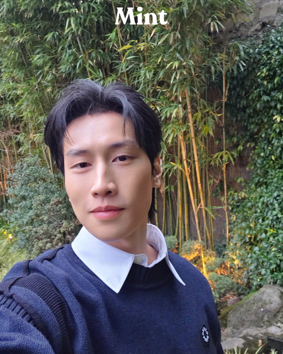 หล่อทุกระยะ! #MintReports พา #ไบเบิ้ลวิชญ์ภาส อวดความหล่อผ่านเซลฟี่ส่งตรงจากกรุงปารีส ประเทศฝรั่งเศสในลุคจาก KENZO เพื่อเตรียมร่วมชม Kenzo Exhibition Fall Winter 26 ที่จัดขึ้นในขณะนี้💚

📸 ตามไปชมภาพหล่อเพิ่มเติมได้ที่ IG Broadcast : Mint วงเขียว (Close Friends) นะจ้ะ 

BIBLE AT