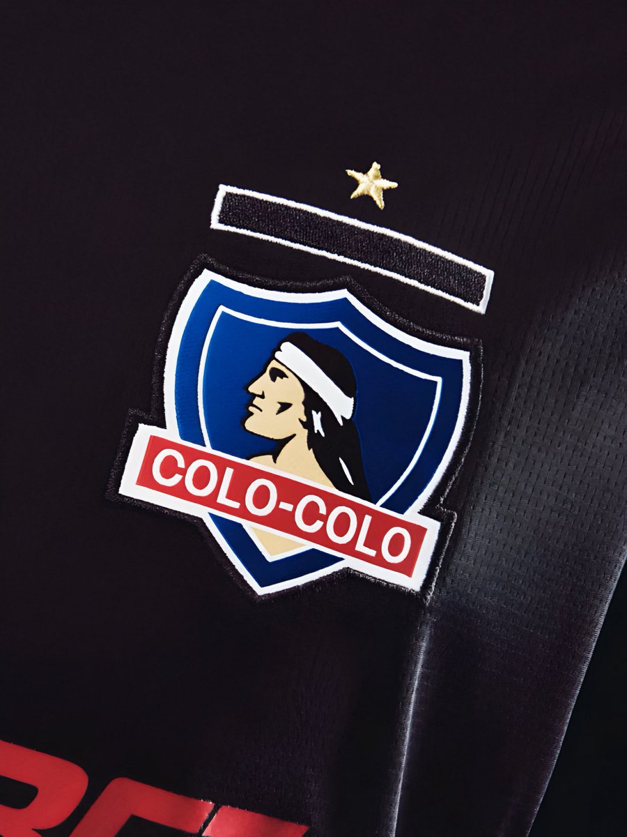 Parzibal__'s tweet photo. Increible la superioridad estetica de nuestro Escudo a comparación del resto de Clubes en Sudamerica, de los más bellos en la historia de Futbol 🤍 https://t.co/Yr6fg27HyG