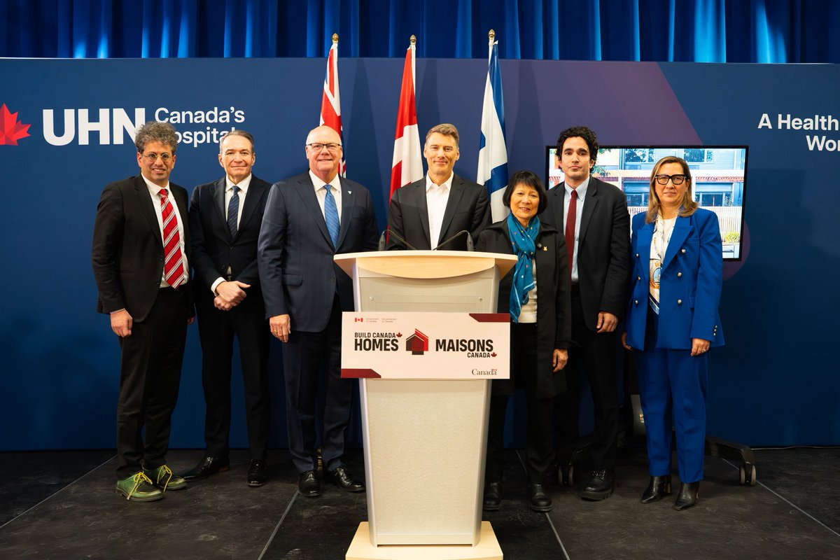 RobFlackEML's tweet photo. Far too many Ontario residents are struggling to find homes they can afford and get the help they need.

That is why I joined Federal Housing Minister Gregor Robertson, Mayor Olivia Chow and Build Canada Homes CEO Ana Bailão, to announce that we are partnering with @UHN to deliver new supportive housing units in Toronto’s Parkdale community.

Our government is providing up to $2.6 million in annual operational funding for Dunn House Phase 2. It will integrate primary care, mental health supports, and community services, positioning residents for success.

#UHN #DunnHouse #Housing