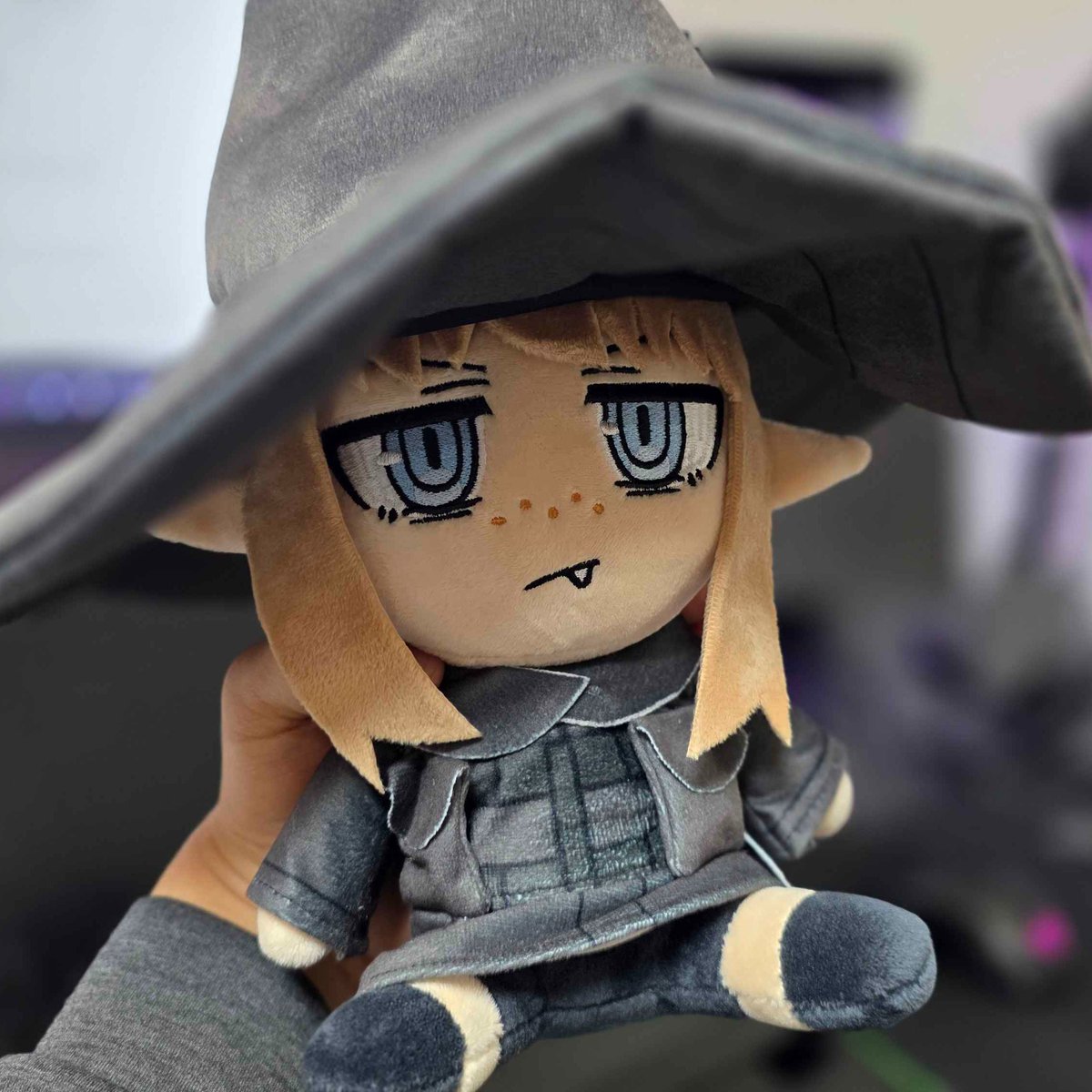 karepack77's tweet image. Combat Witch Luna is real!

You can pre-order now from the link in the post or in my bio 

Pre-order the Luna plushie and deploy her in your room to defend it from demons!

noirclothings.com/products/pre-o…