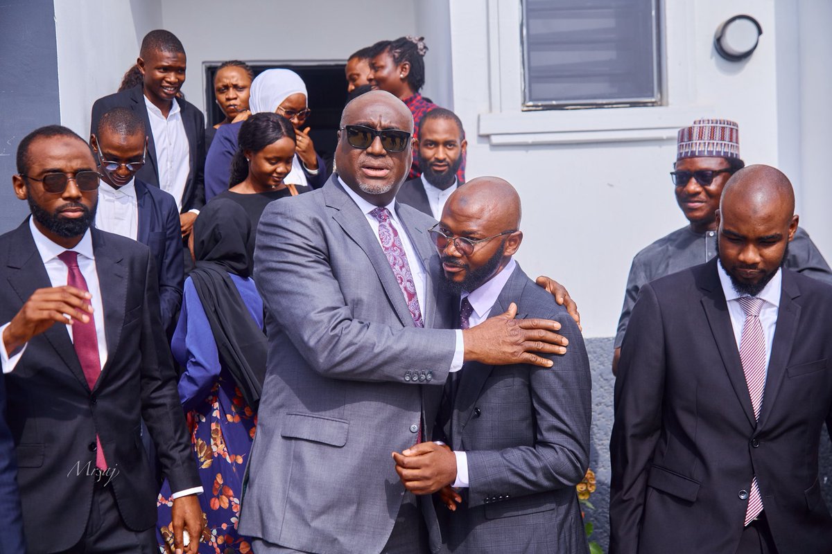 Abbahtemper's tweet photo. By the special grace of Allah SWT, and after 10 years of relentless, active legal practice. I introduce to you my law firm,Vogue Legal Advisory,to continue on the path upon which we’ve embarked upon. Special appreciation goes to my Boss and mentor for commissioning project VLA.! https://t.co/SqfROS1GQY