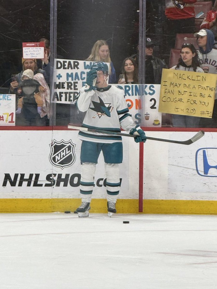 grafcelebrini's tweet image. guys can we not be weird 😭 like this is weird