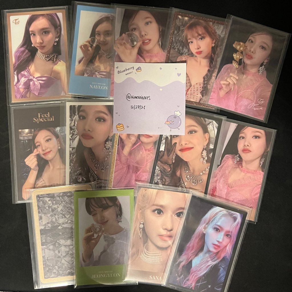 wts lfb twice ph

feel special pcs
₱100 each ; ₱150 each black and white border

payo / 3 days dop with nrdp
x sensi and impatient
stbo

t. nayeon jeongyeon sana feel special signed black white border diamond crystal flower gold