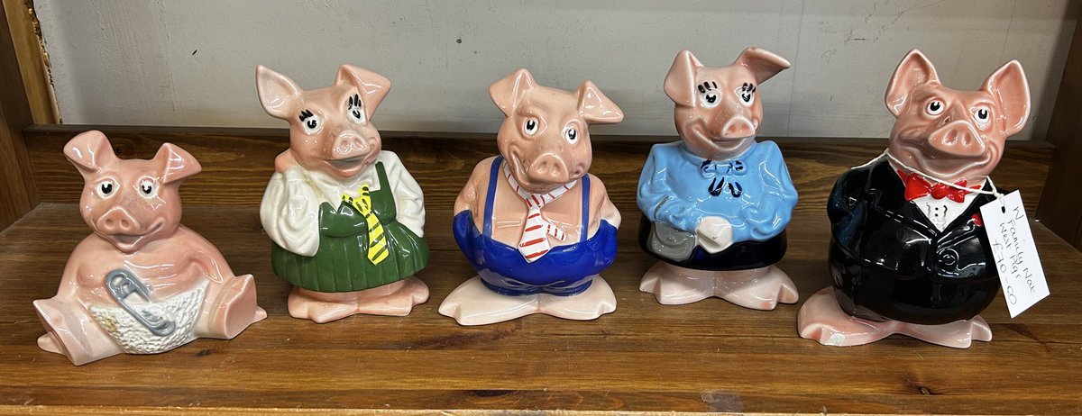 Family Of NatWest Pigs £70 (A/F) UW #matlockantiques