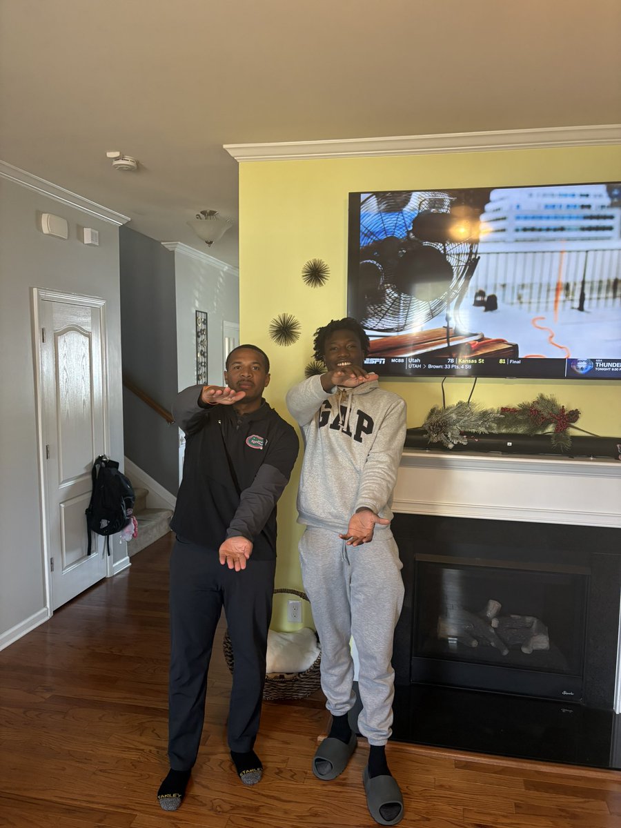 5⭐️Joshua Dobson tweet media