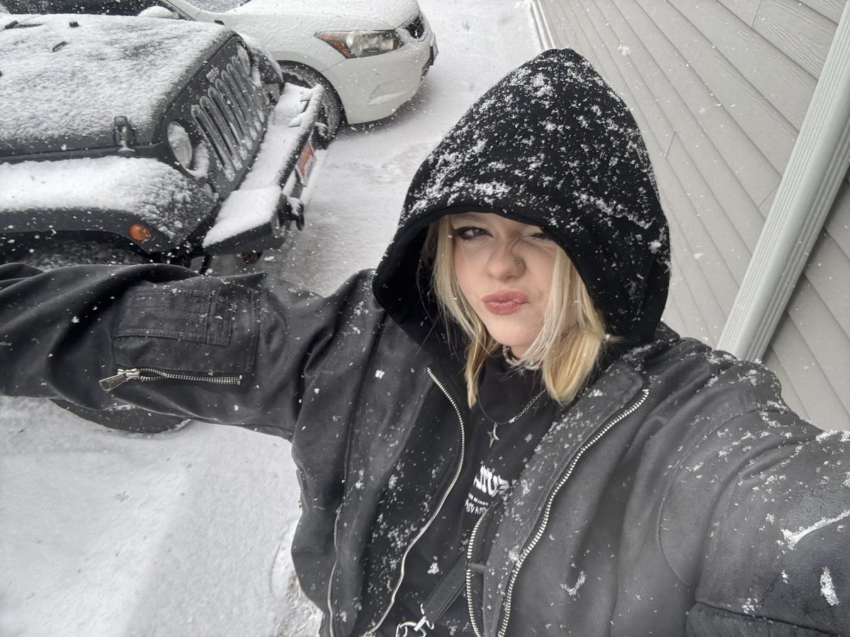 rye ੈ✩‧₊˚ tweet media