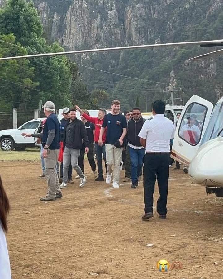 Radio_TRock's tweet image. El creador de contenido Mr Beast y el actor Eugenio Derbez visitaron en helicóptero el Estado de México 😱😱

#mrbeast #derbez #music #rock #RadioTRock