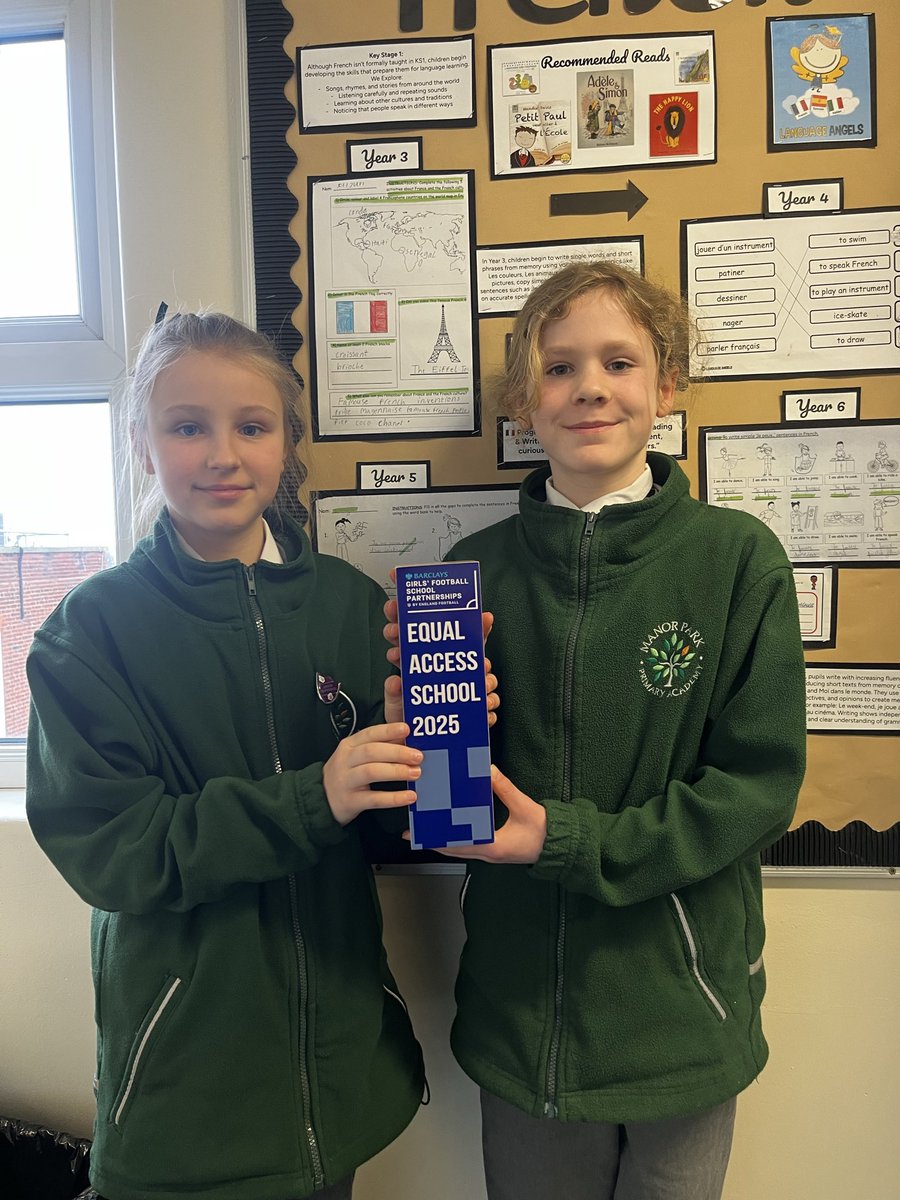 ManorParkSchSM1's tweet photo. We are very pleased to be awarded the Equal Access Schools award 2025 within Girls football at Manor Park. This shows our continued dedication and commitment for having equal opportunity through football ⚽️ @LEOsports7 @surreyfa #MPPAphysicaled https://t.co/xDtnrscv4T