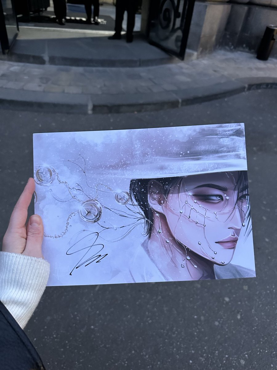 artaem_work's tweet image. I was able to get my artwork signed, and he said it was gorgeous — it’s so precious