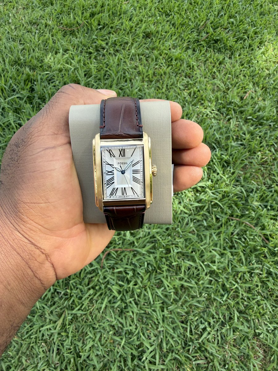 god_swayy's tweet photo. FOSSIL CARRAWAY THREE- HAND 
BROWN CROCO LEATHER WATCH
🚨¢2500
☎️0242375533 https://t.co/bkcqvkUhsv