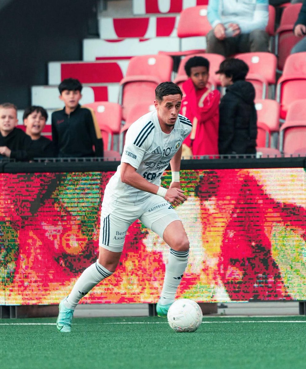 🟡 Yassin Maouche est actuellement en période d'essai au club ! 🏃‍♂️

Le milieu binational joue à l'Étoile Carouge, club de D2 suisse. 🇨🇭

🗞️ [Welad Aïn Naadja]