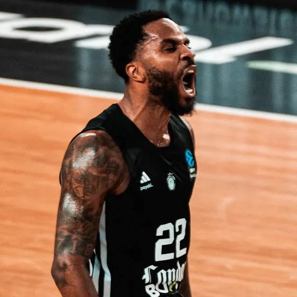 Δ¥Ω™ tweet media