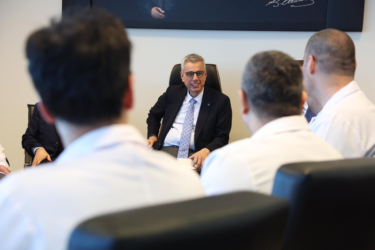 Atama yapmadan o koltuğu hak etmiyorsunuz #memişoğluistifa