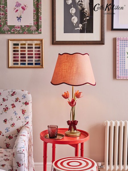 hi_yo02's tweet photo. 特に宣伝することがないのでお願い（祈り）
Cath Kidstonのランプが以前私がウェス部屋に探し求めていたランプとドンピシャだったので是非日本でも販売を！Cath Kidstonの偉い方々何卒🎠！！！！ https://t.co/MXmTaEy5IJ
