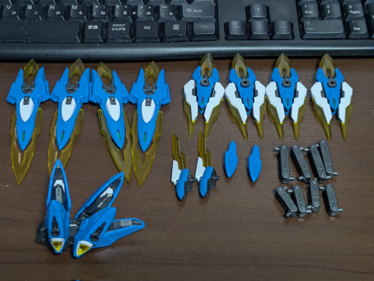 ivacolle's tweet photo. MSGENERAL 趙雲✕乗黄の乗黄側が完成です。美プラは気が向いたら。
色分けをしっかりしてがっしりとしたキットですが足の根元がキツくはめ込む際に白化するのでそこが決定ですね。
このキットは美プラと動物型に最後の1枚のパーツ群が出来ます。3ミリ穴対応です。三つもあるなんてお得ですわ。 https://t.co/pzWTw6uibG