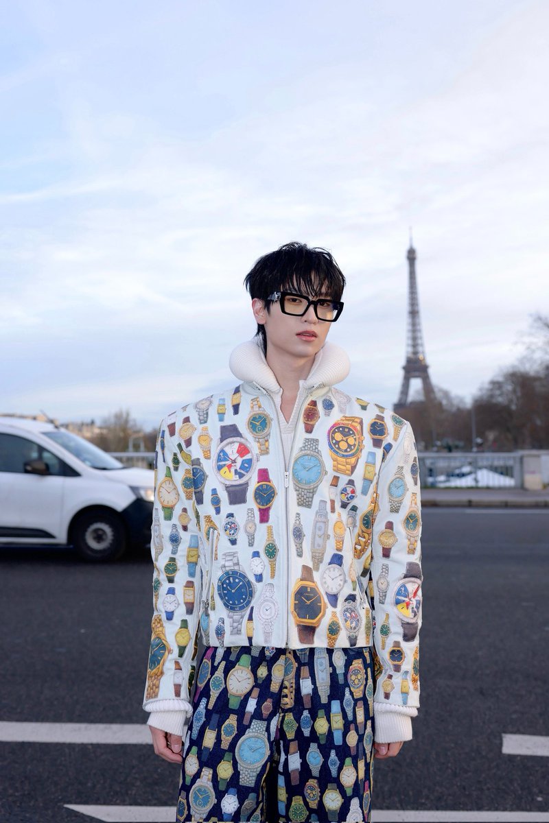 EverydaynewsTH's tweet image. พาส่องลุคสุดเท่ ตัวพ่อสายแฟ "โทมัส ธีร์ทัศน์"@tthomastc ที่ร่วมชมแฟชั่นของ 3.PARADIS คอลเล็กชัน Autumn/Winter 2026 ในวันนี้

#3PARADISXTHOMAS #tthomastc