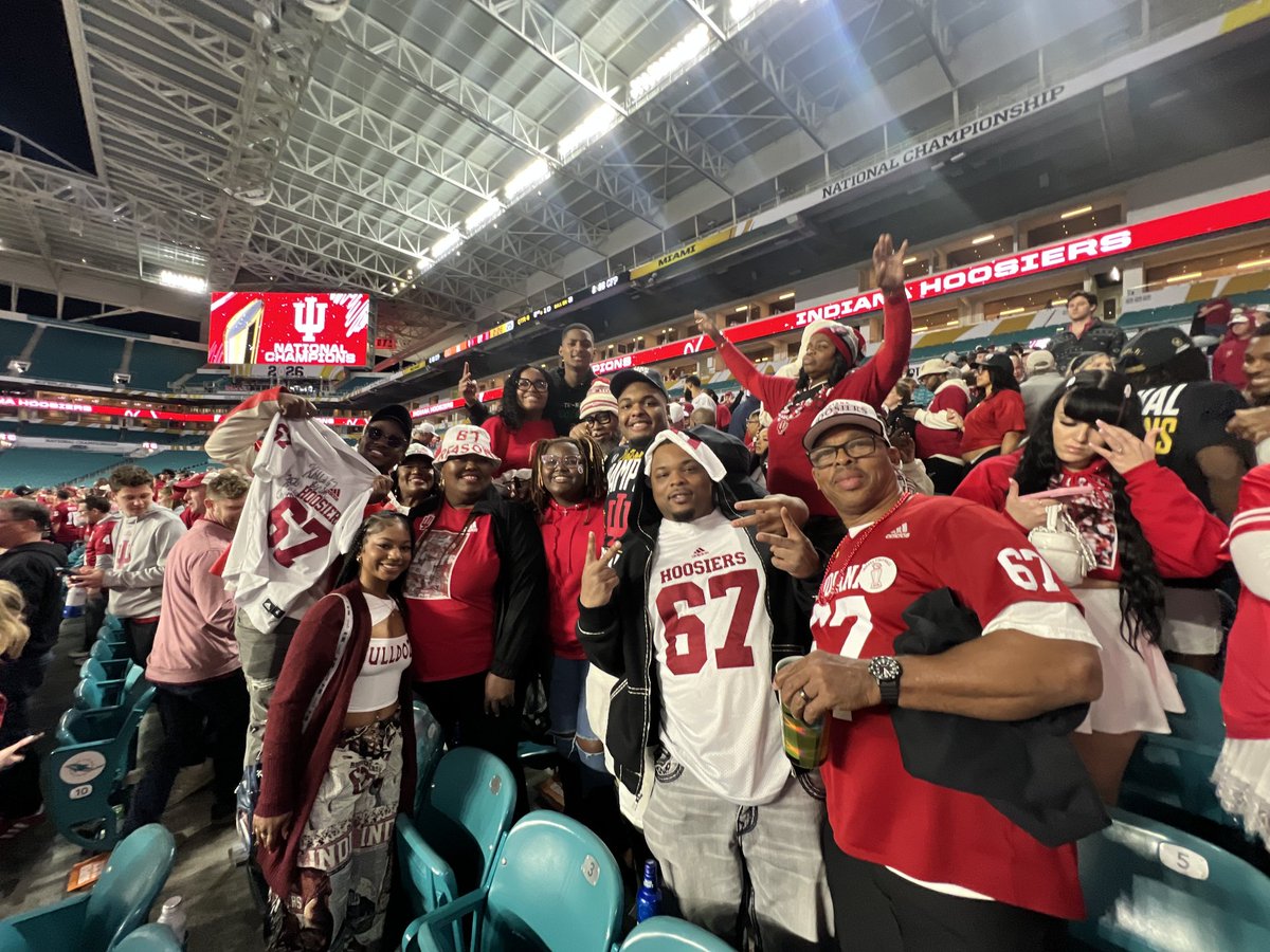 KTOMom's tweet image. Guess what?  I'm the mom of a 2026 National Football Champion! @BensonKahlil #NeverDaunted #67Reasons #LEO #IUFB @reggie6280 @LilmanThatguy