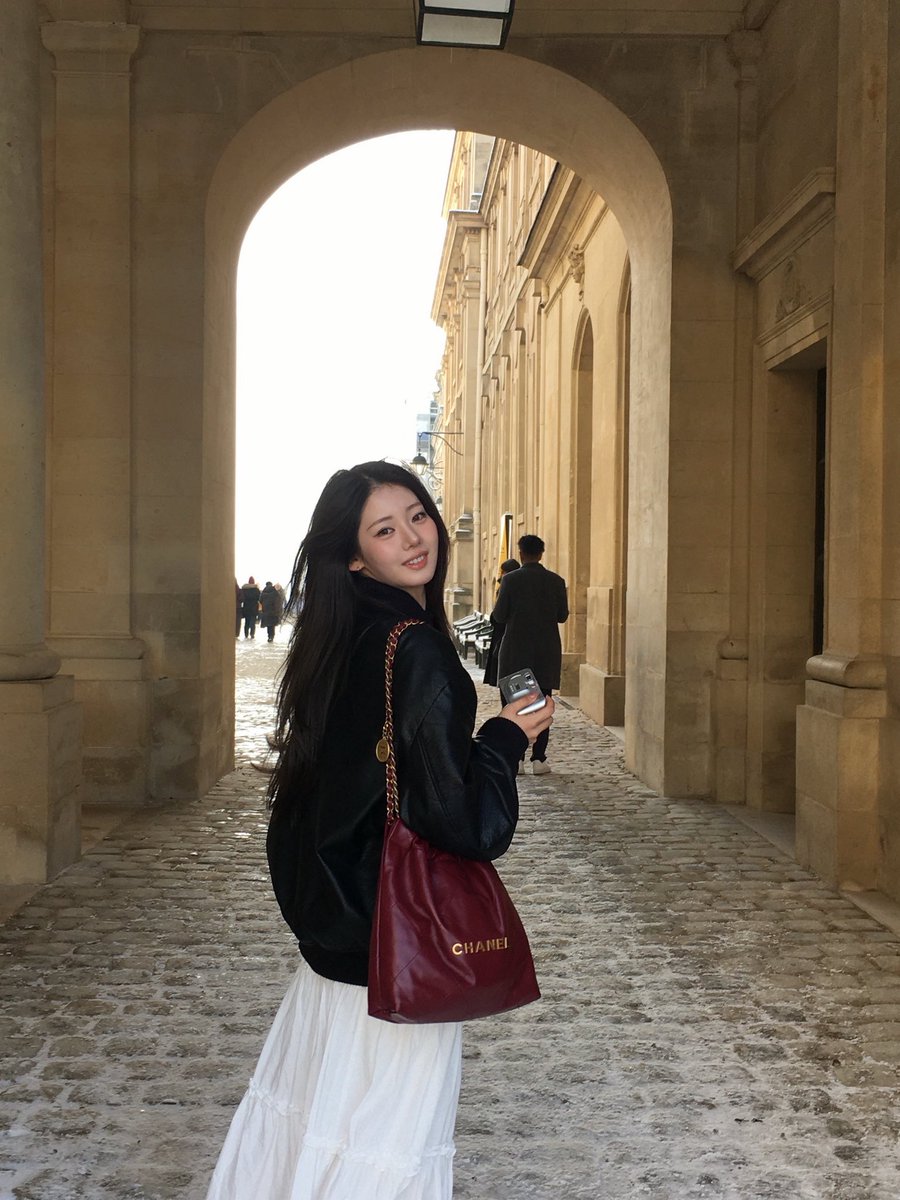 picbaemon's tweet image. RORA WEVERSE UPDATE