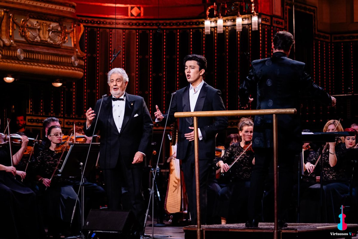 SudovaMaria's tweet photo. @PlacidoDomingo Happy Birthday Maestro 🎂🎁🥂🍾🙏✊🍀🌹🌺🎉❤️
#HappyBirthdayPlacidoDomingo🎂🎁
#dimashdears 🌍🌎🌏 #DimashDearsSlovakia🇸🇰🇰🇿
@dimash_official https://t.co/GdZVAAkAz2