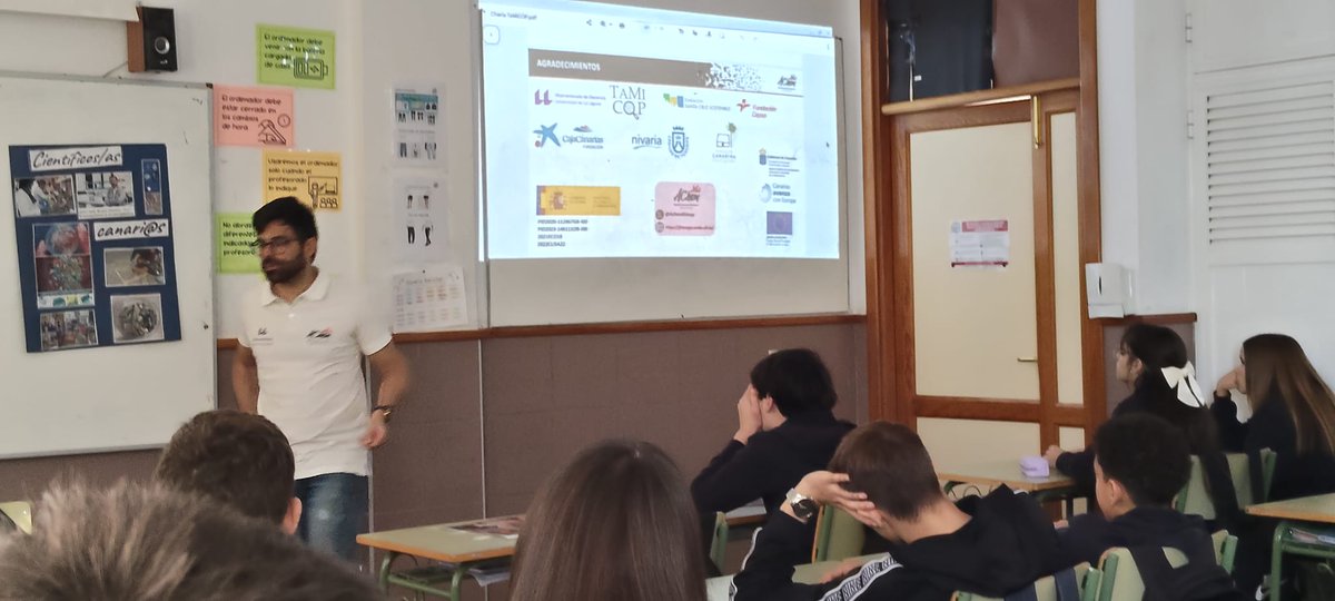 SJAlvarezMendez's tweet photo. Arranca el nuevo año y en @AchemGroup retomamos #TaMiCOP, proyecto PITE de la @ULL, con más actividades divulgativas sobre #microplásticos y compuestos orgánicos asociados 💪 Hoy, 3 sesiones en el @IesMagallanes 👨‍🏫 Seguimos la próxima semana en La Palma🥳 https://t.co/c1f4V3UO7A