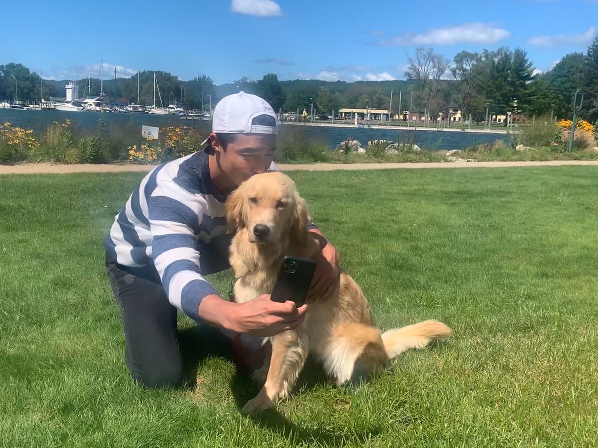 danielhenney172's tweet photo. AMAZING 💚: Korean-American actor
@danielhenney
just became the proud pup parent of Juliette, a golden retriever we rescued from a South Korean dog meat farm! 📷 Details 📷https://t.co/YebXPi6r1I https://t.co/ubHPjPICnD