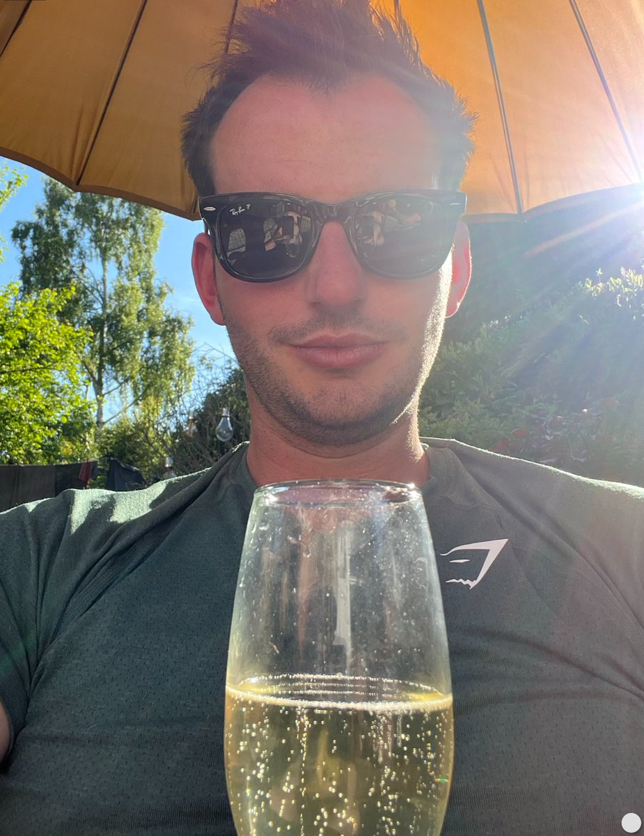 Master Apollo UK tweet media