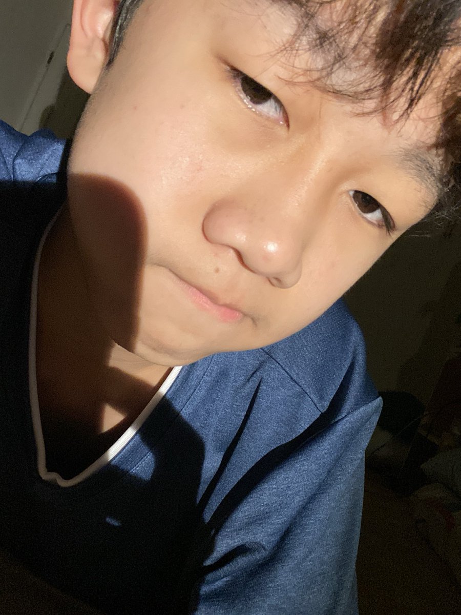 取月 tweet media