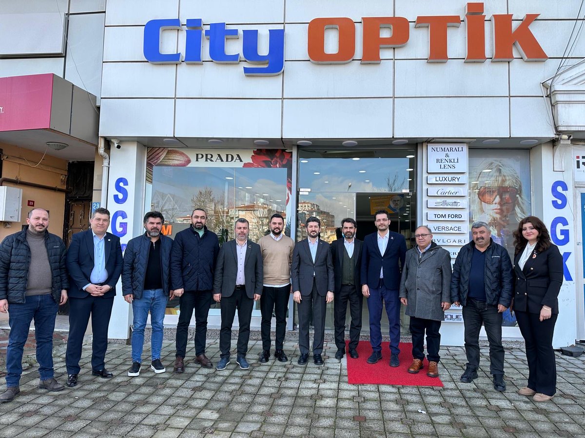 Başkanımız Abdullah Demir ve heyeti, Değerli Üyemiz Sebahattin Birsöz’ü işyeri City Optik’te ziyaret etti.