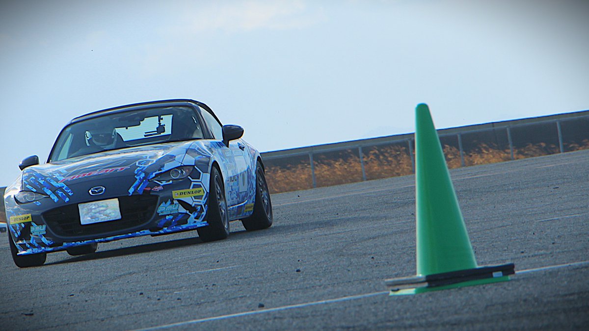 8774cnsm's tweet photo. https://t.co/36E3MUD8IG
#CarMeetJapan 
#CarmeetPhoenix 
#泉大津チャレンジ 
#ジムカーナ 
#泉大津チャレンジ1月11日
掲載予定だったのを全て載せました。
先月と比べて枚数は少ないですが強風の中で最善を尽くしたと思ってます。
次回ここで撮影しようという発見もありましたし。 https://t.co/h3P3XmqI8B