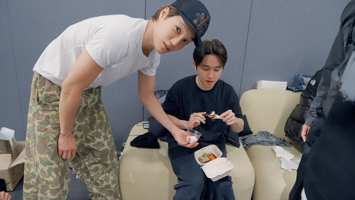 와플집 아들의 권력

youtu.be/DyYTEDkQjkc

#EXO #엑소 #weareoneEXO