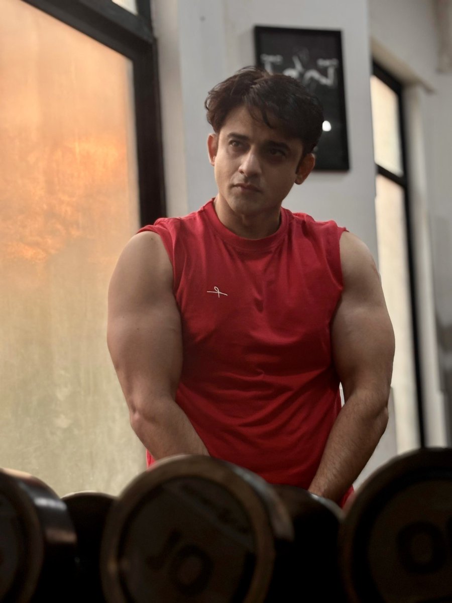 Romiit Raaj tweet media