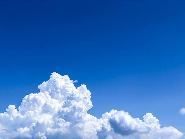 E poi non sapevo più cosa guardare 
e guardai il cielo. 
Italo Calvino 

#IlCieloÈDiTutti