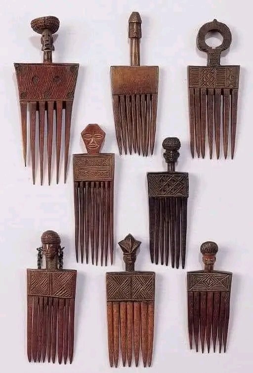 LilithBlack25's tweet image. The artistry of African Combs .