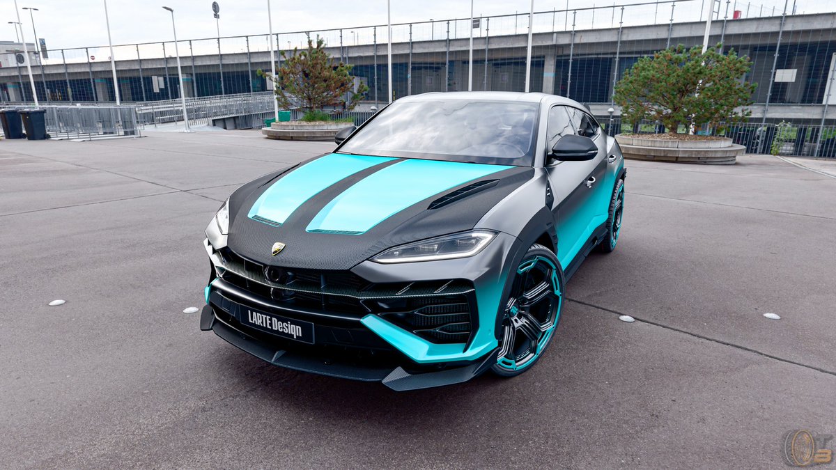 tuningblog_eu's tweet image. Der Lamborghini Urus SE wird mit dem LARGENDA-Kit von LARTE Design zum echten Carbon-Monster 😮‍🔥
800 PS Hybrid-Power trifft auf präzises Design und maximale Präsenz 🚀
👉 Link zum Artikel in den Kommentaren
#LamborghiniUrusSE #LARTEDesign #Largenda #HybridSUV 🔥