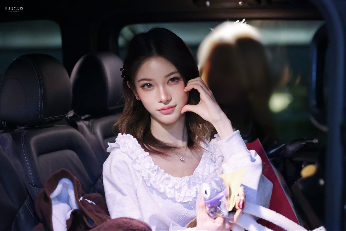 juuO2O2's tweet image. 251212
😽🫶🏻
#JIANA #지아나
#YOUNGPOSSE #영파씨