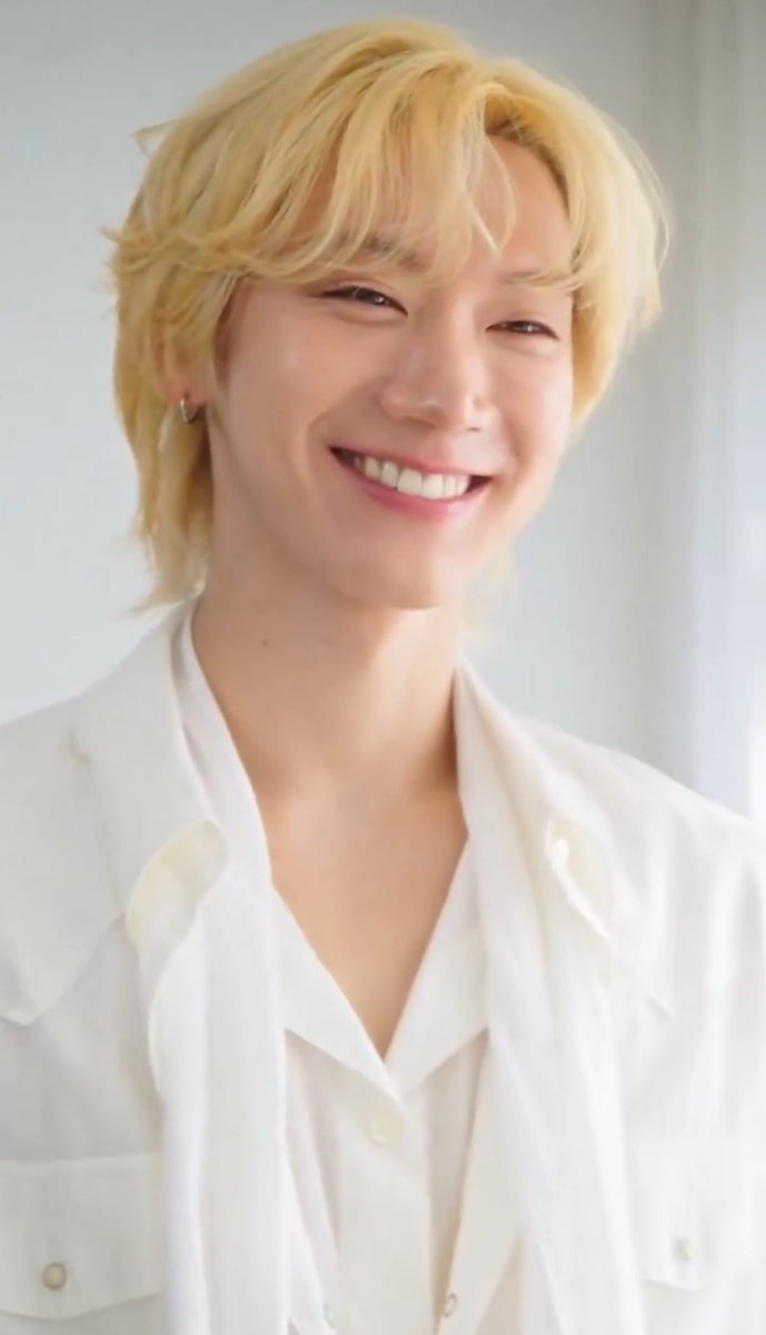 lyqincin's tweet image. his smile is everything to me, an angel