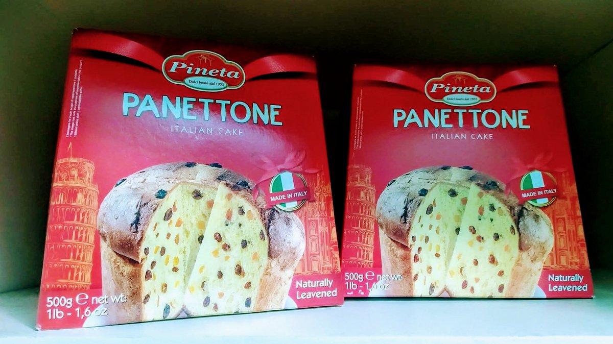 Su origen parece remontarse al Imperio Romano, cuando los antiguos romanos endulzaban con miel un tipo de pan con levadura. En Italia, los relatos históricos sobre el panetone afirman que se originó en Milán. La palabra en italiano panettone deriva de panetto, pan pequeño.