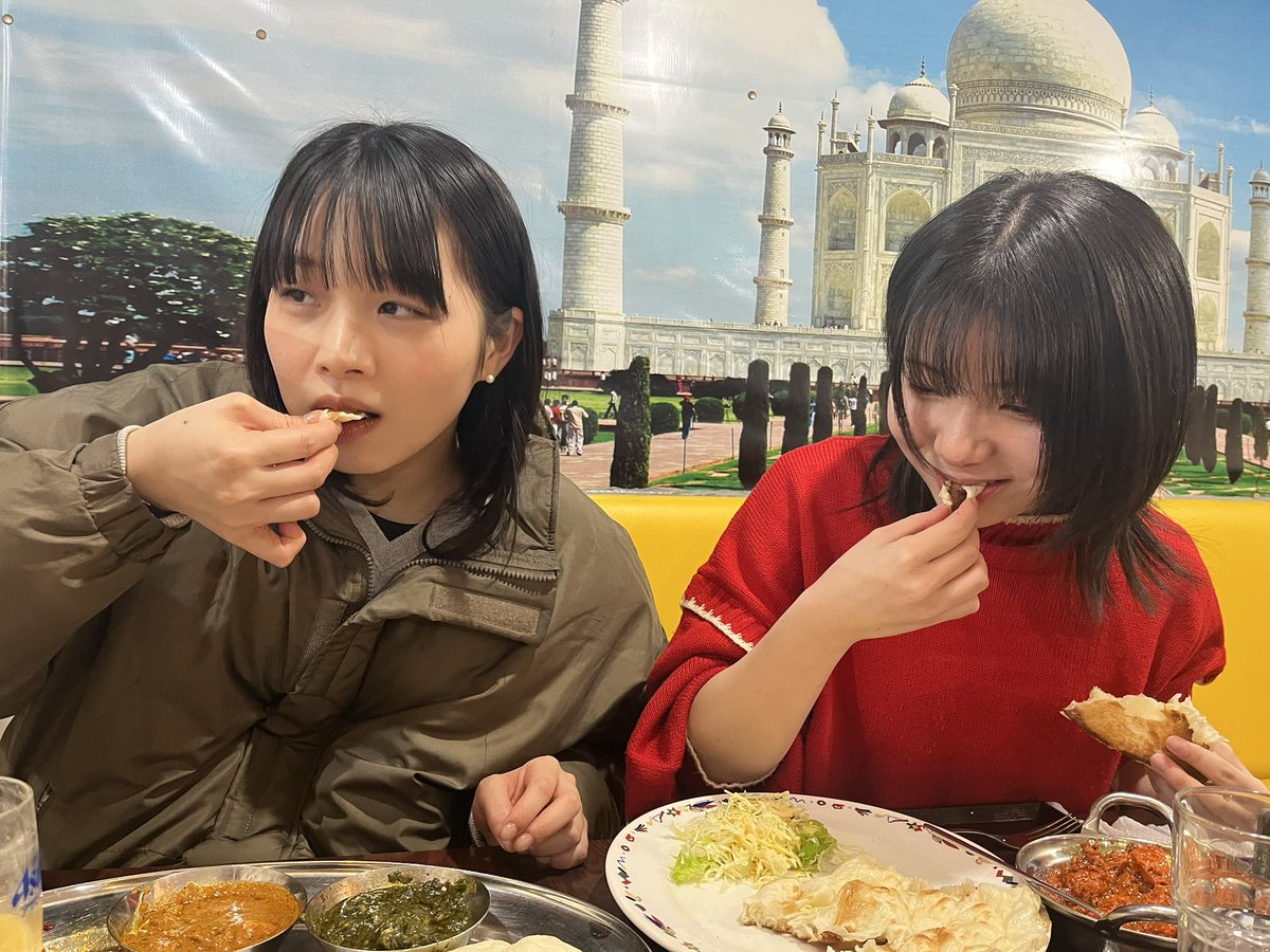 MOCHIRIV3's tweet photo. 川上映画を��ました！
手でモグモグ！

（わた天気と遭遇） https://t.co/mC3nKYUrbz
