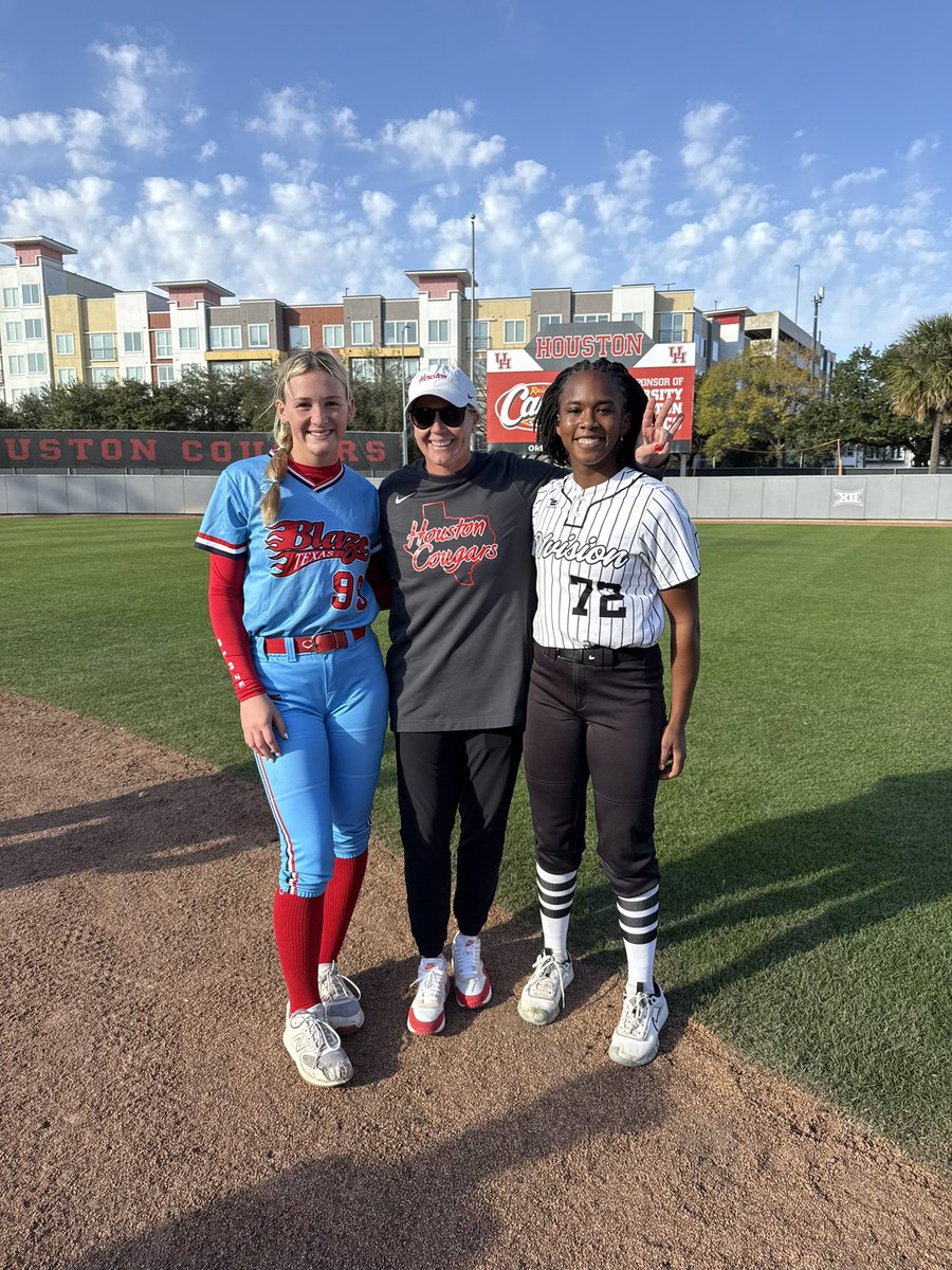 Saylor Bures tweet media