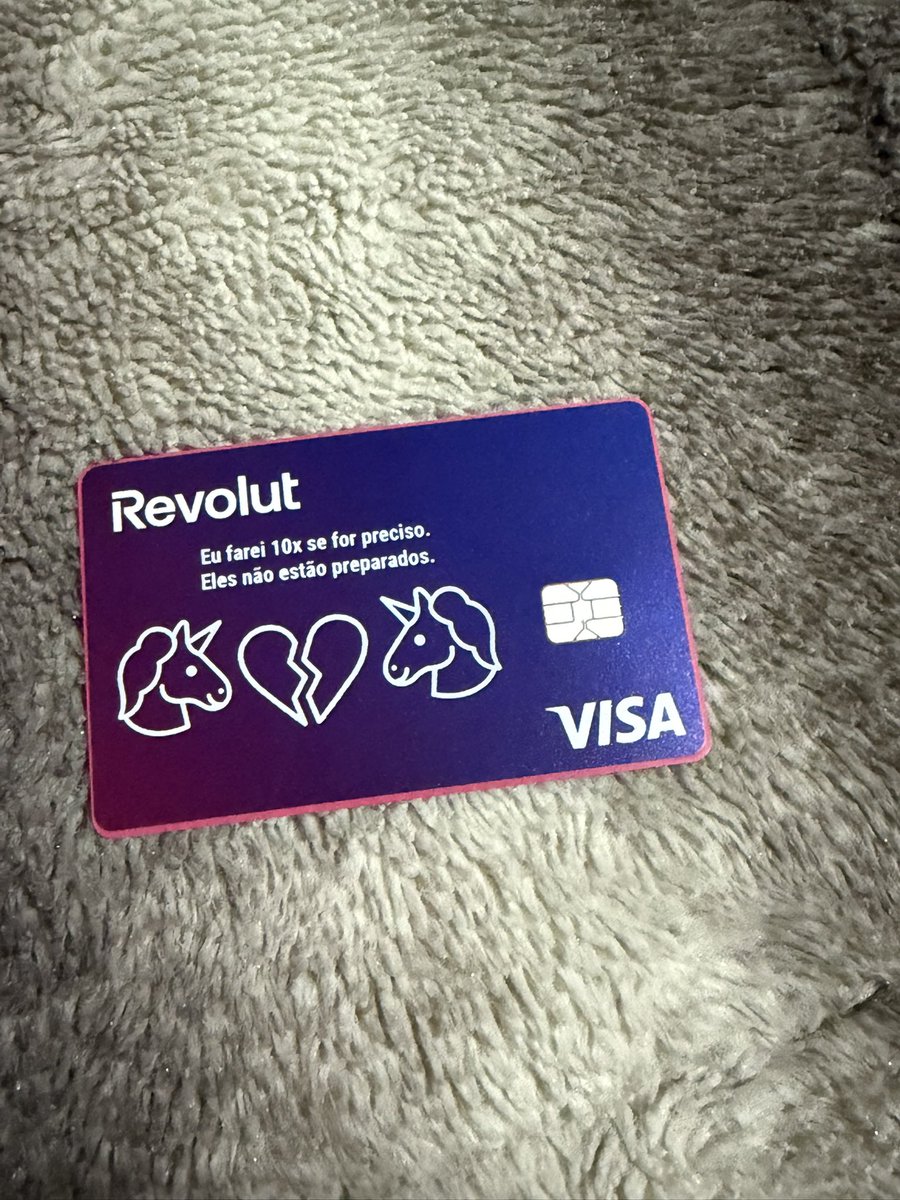 Ratioxdelratiox's tweet photo. No os vais a creer la tarjeta que me acaba de llegar de Revolut https://t.co/5LtRRWT1zg