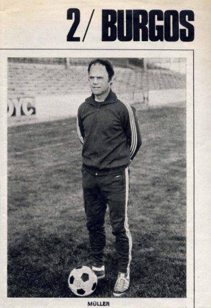 Burgos_CF's tweet image. Desde el Burgos CF nos unimos al pésame por el fallecimiento de Lucien Müller, entrenador que devolvió al BCF a Primera División en la temporada 1975/76.

Descanse en paz ⚫