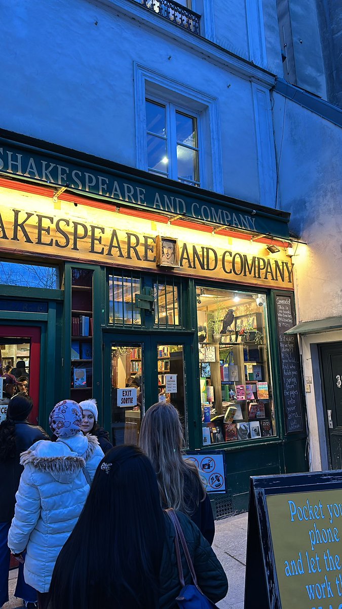 Albert C. Cano tweet media